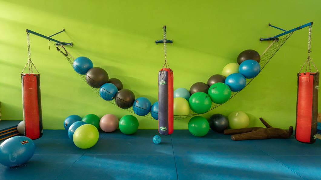 Sala do ćwiczeń ze sprzętem