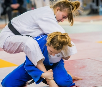 zawodniczki judo w akcji